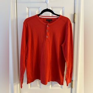 Banana Republic Vibrant Red Henley Top men’s Medium
